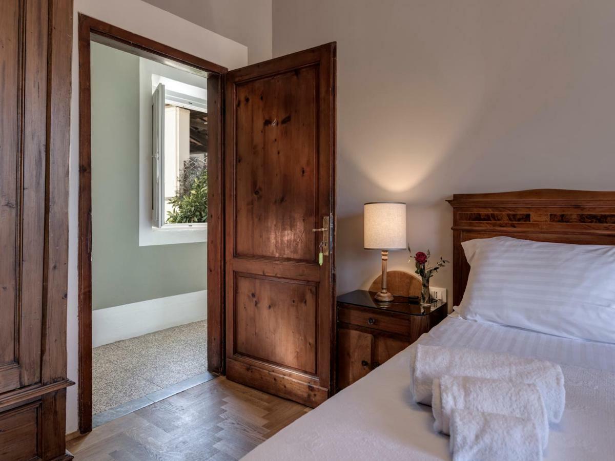 Tenuta Di Capezzana Bed & Breakfast Seano Luaran gambar