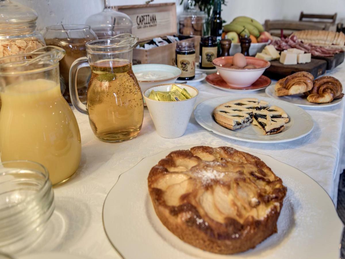 Tenuta Di Capezzana Bed & Breakfast Seano Luaran gambar